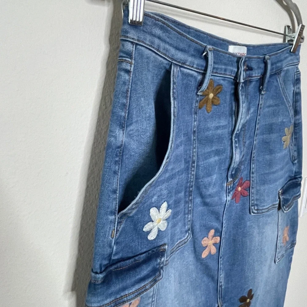 Driftwood Piper Floral Embroidered Denim Cargo Midi Skirt Blue Womens Size 29 - Picture 6 of 9